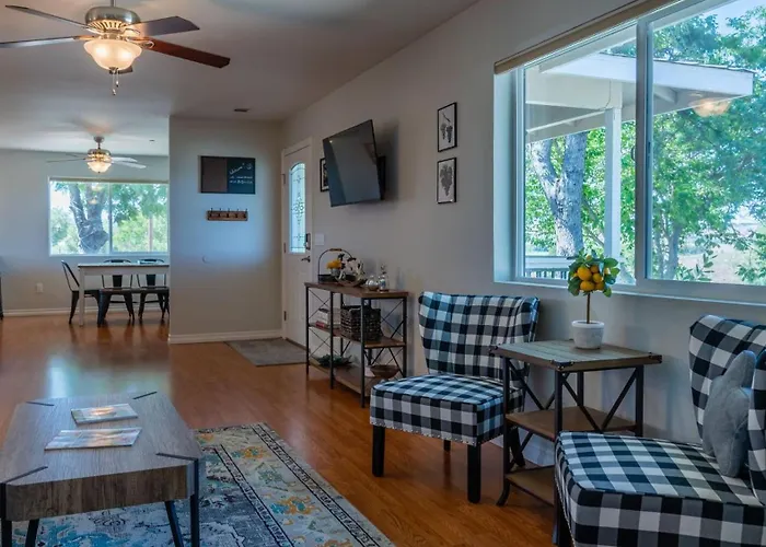 46 West Walnut Hill By Avantstay