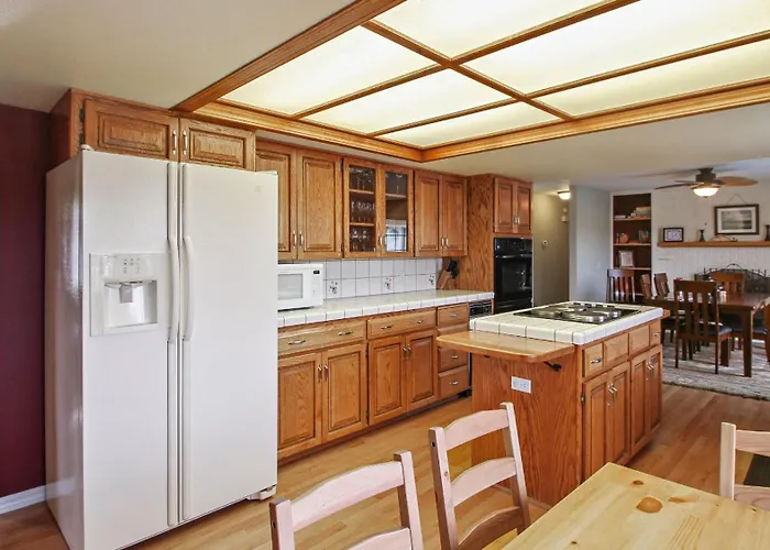 Cof House By Avantstay