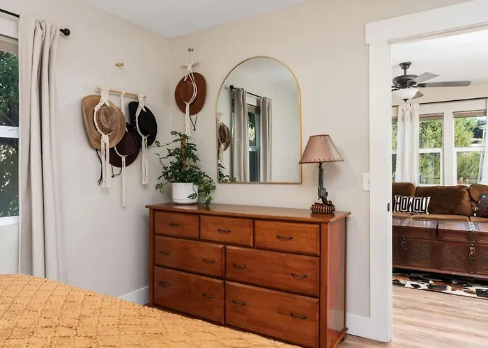 2Bed 2 Bath Cottage Onmicro Resort Near Downtown